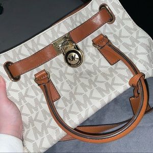 MK PURSE